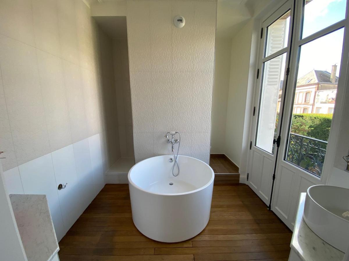 Maison Blanche Chartres - Maison d'hôtes 5 étoiles Esterno foto
